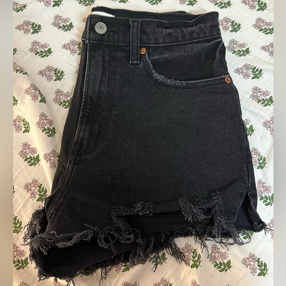 Abercrombie & Fitch high rise shorts - Picture 3 of 4